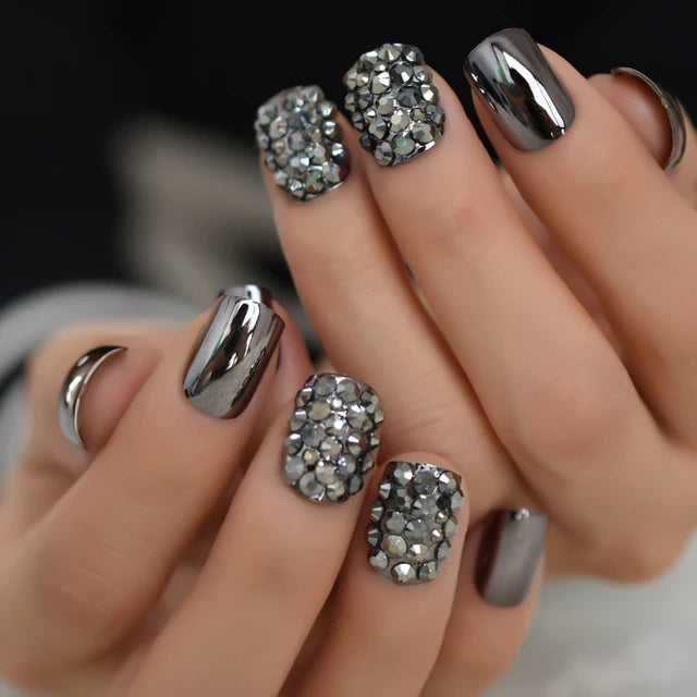 Luxury Fake Nails Designer Extra Long Ombre French Jewelry Pre-designed Nails Natural Stiletto AB Stones Decoration Tips
