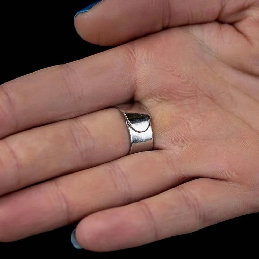 Black Exaggerate Finger Ring