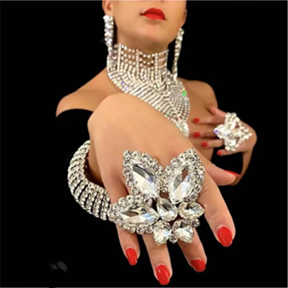 Luxurious Crystal Oversized Flower Open Finger Ring Decoration for Women Rhinestone Geometric Big Gemstone Adjustable Big Rings