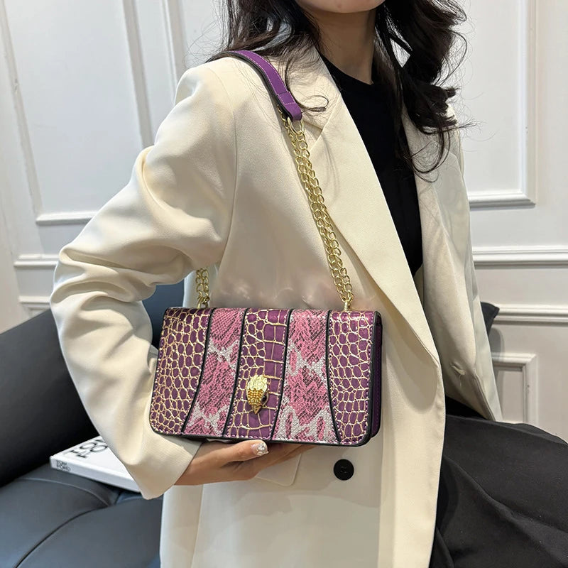 2024 New Versatile Shoulder Bag Eagle Head Snake Pattern Splicing Design Fashion Chain Clutch Bag Simple Commuting Crossbody Bag
