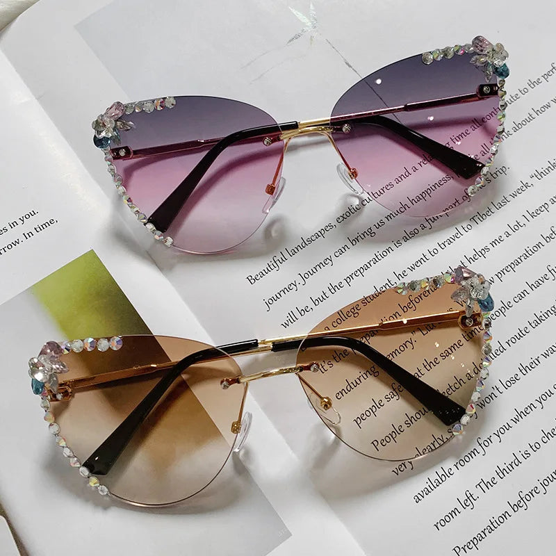Luxury Rhinestone Bling Diamond Fashion Cat Eye Sunglasse Women 2023 Brand Desinger Vintage Sun Glasses Gradiend Pink Shades