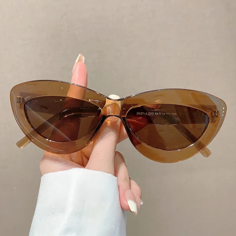 KAMMPT Vintage Cat Eye Sunglasses 2024 Fashion Retro Candy Color Outdoor Women Shades Luxury Brand Designer Multicolor Eyewear
