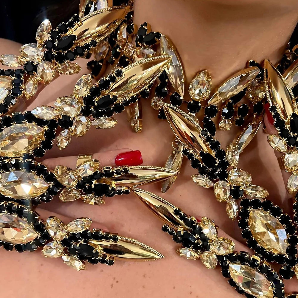 Black Crystal Exaggerate Finger Rings Set