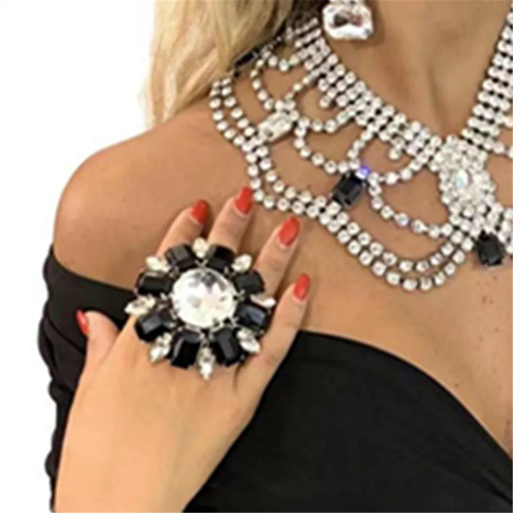Luxurious Crystal Oversized Flower Open Finger Ring Decoration for Women Rhinestone Geometric Big Gemstone Adjustable Big Rings