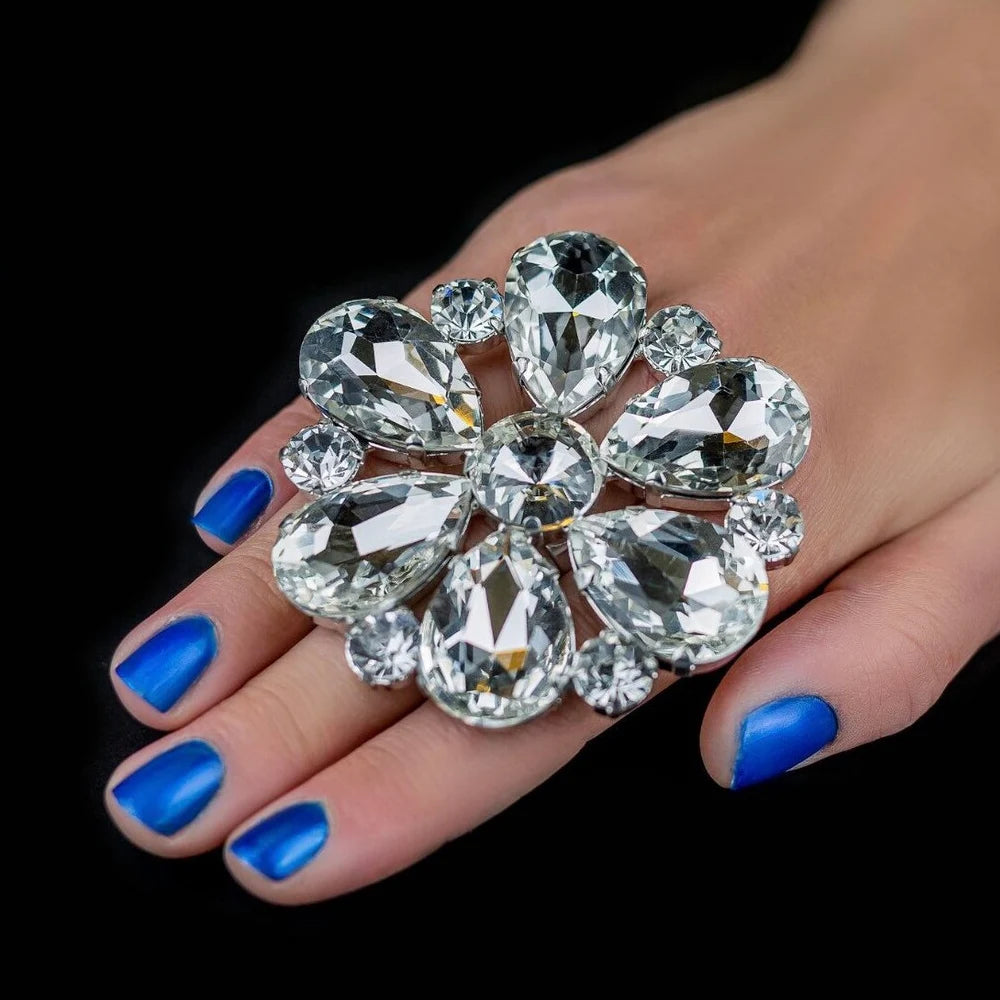 Elegant Flower Exaggerated Rhinestone Rings