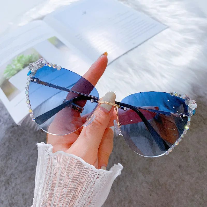 Luxury Rhinestone Bling Diamond Fashion Cat Eye Sunglasse Women 2023 Brand Desinger Vintage Sun Glasses Gradiend Pink Shades