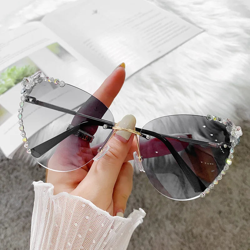 Luxury Rhinestone Bling Diamond Fashion Cat Eye Sunglasse Women 2023 Brand Desinger Vintage Sun Glasses Gradiend Pink Shades