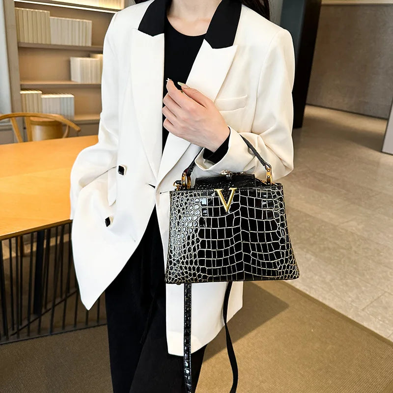 Leather Women Handbags Crocodile Pattern Letter V Tote Bag Luxury Fashion Shoulder Crossbody Bag Large Capacity Shell Bags