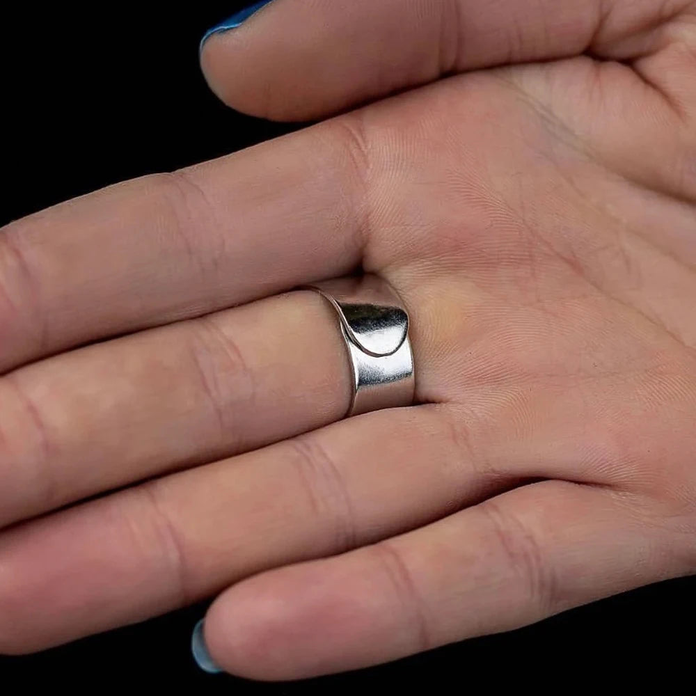 Black Crystal Exaggerate Rings