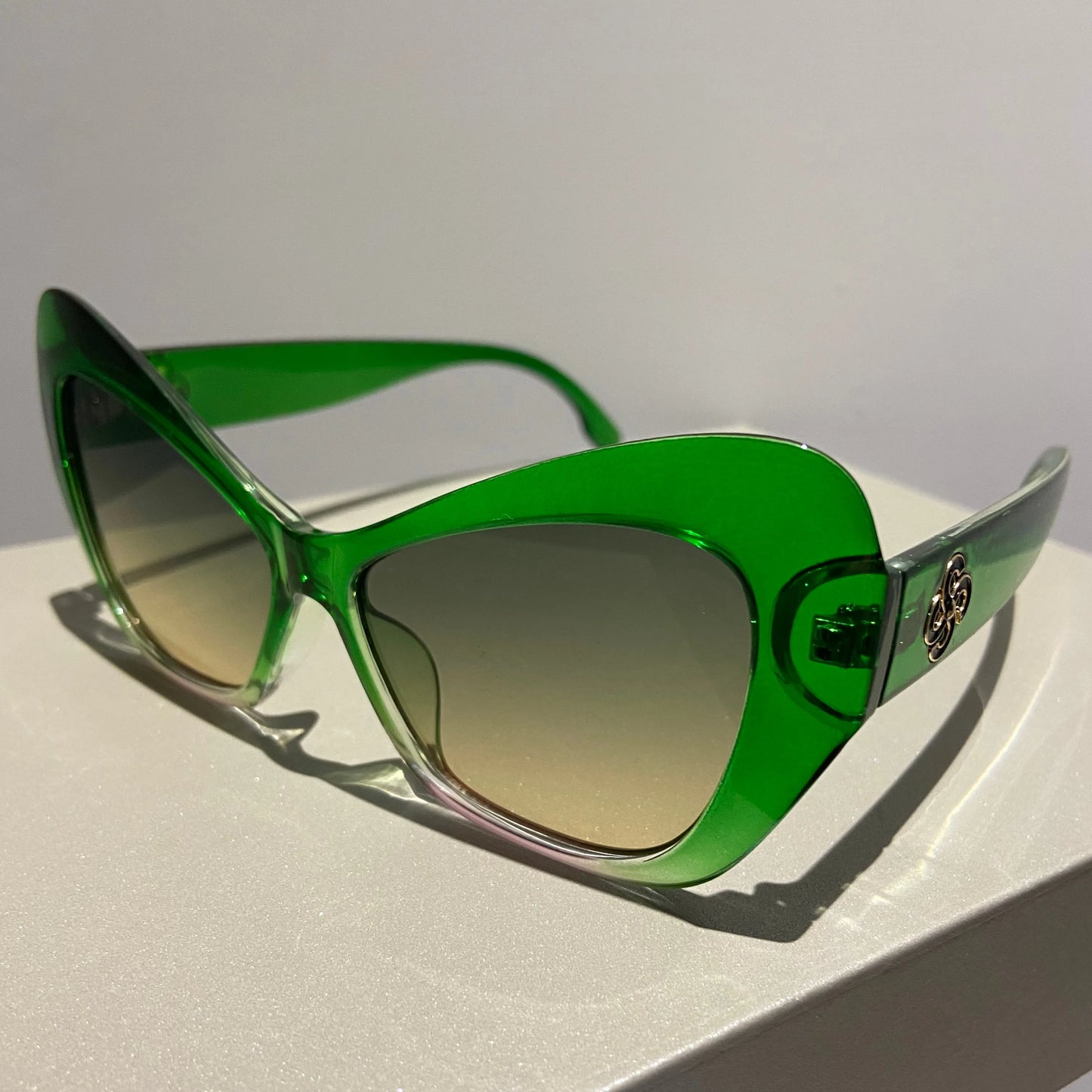 Vintage Oversized Cat Eye Sunglasses