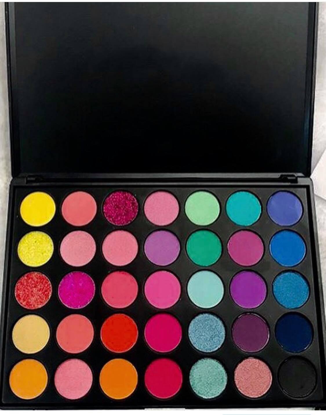 Envious Eyes EyeShadow (Neautral & Vibrant Colors Available)