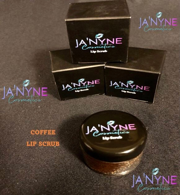 LIP SCRUB