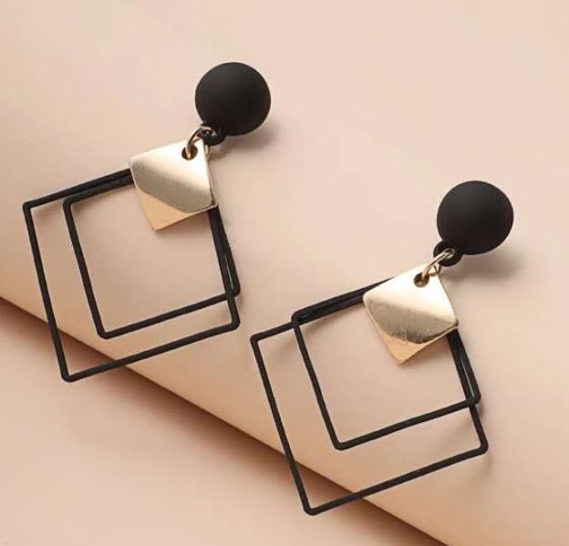 Hollow Out Geo Drop Status Earrings