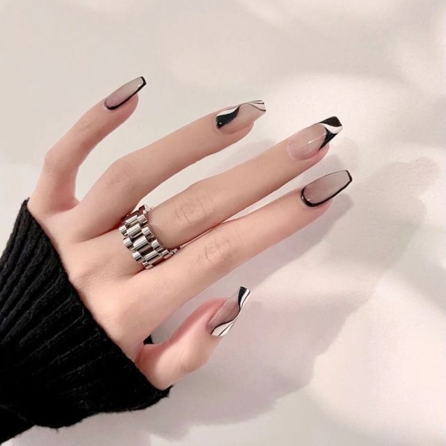 Charming Pink Flame Short Fake Nails - T & L Fashions Boutique