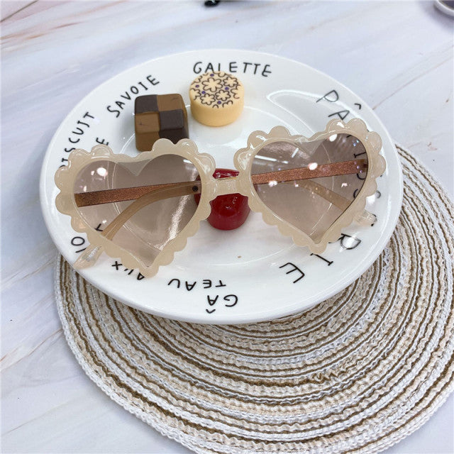 Vintage Kids Sunglasses Children Fashion Brand Heart Love SunGlasses