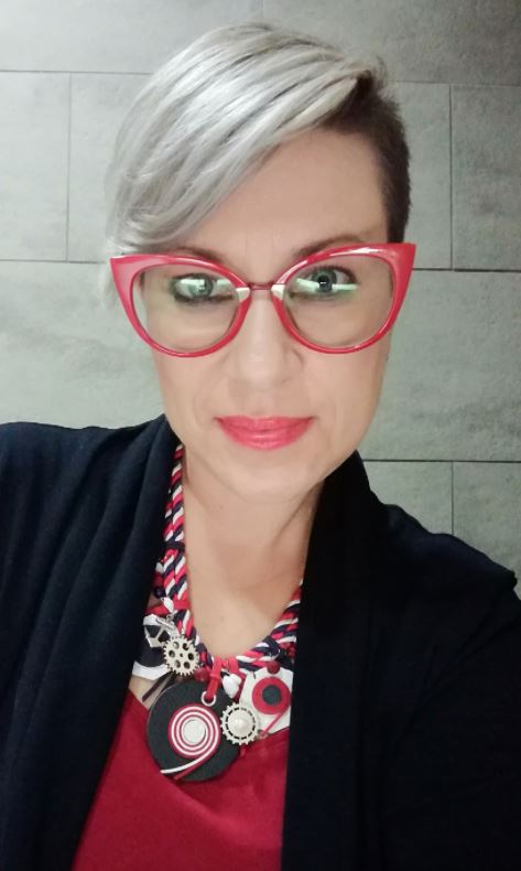 Za'hira Red Cat Eye Glasses