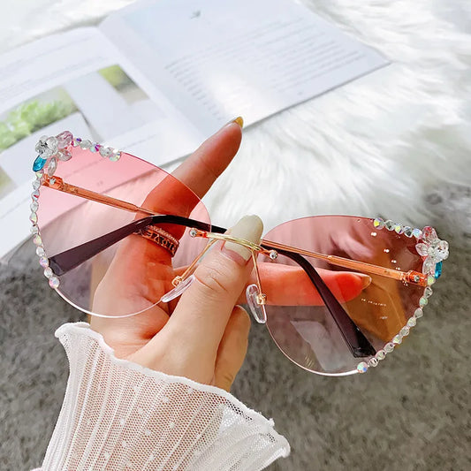 Luxury Rhinestone Bling Diamond Fashion Cat Eye Sunglasse Women 2023 Brand Desinger Vintage Sun Glasses Gradiend Pink Shades