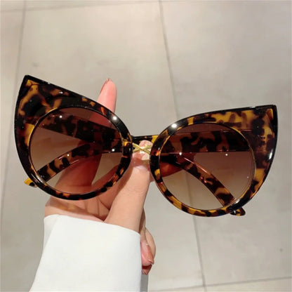 Fashion Vintage Cat Eye Sunglasses Women Luxury Brand Designer Black Glasses Sun Glasses For Female UV400 Eyewear Shades