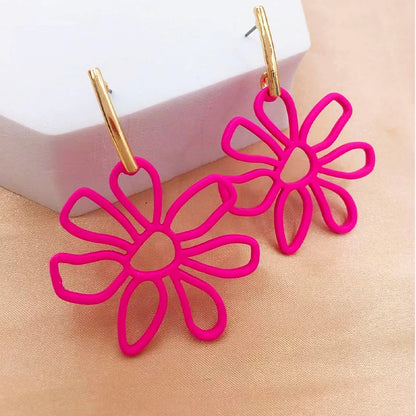 TrendyRomantic Design Earrings