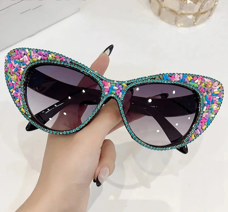 Oversized Cat Eye Rhinestone Sunglasses